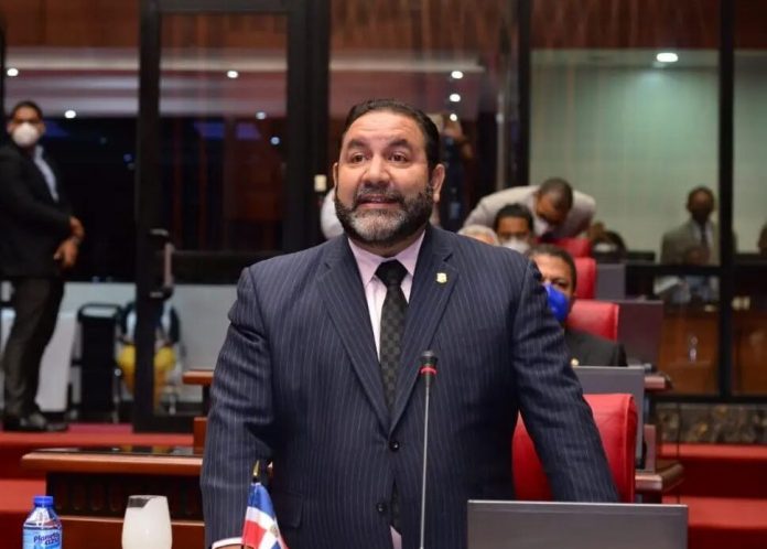 senador-rogelio