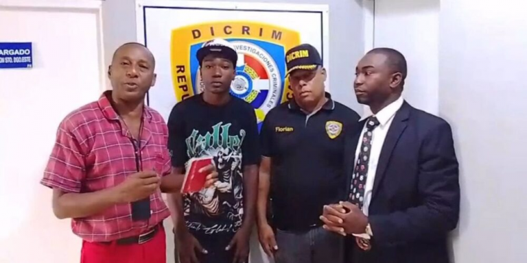 Se entrega a las autoridades “Bebo”, buscado por robo de motor y portar armas de fuego en SDE