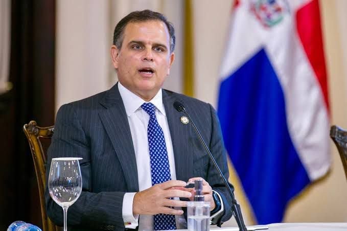 descarga - 2025-10-28T175403.704