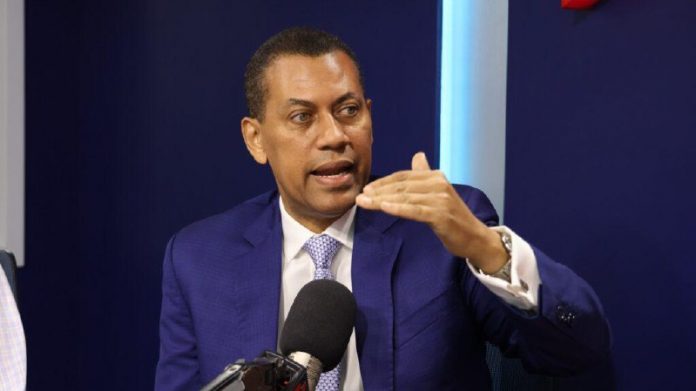 guido-gomez-mazara-responde-a-andy-dauhajre-y-defiende-politica-fiscal