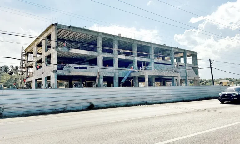 Sosúa con 30 años a la espera de hospital