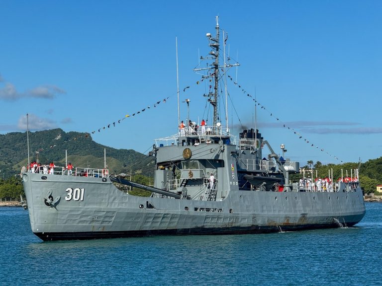 Arribó a Puerto Plata Crucero de Instrucción “Otoño 2025” de la Armada de República Dominicana