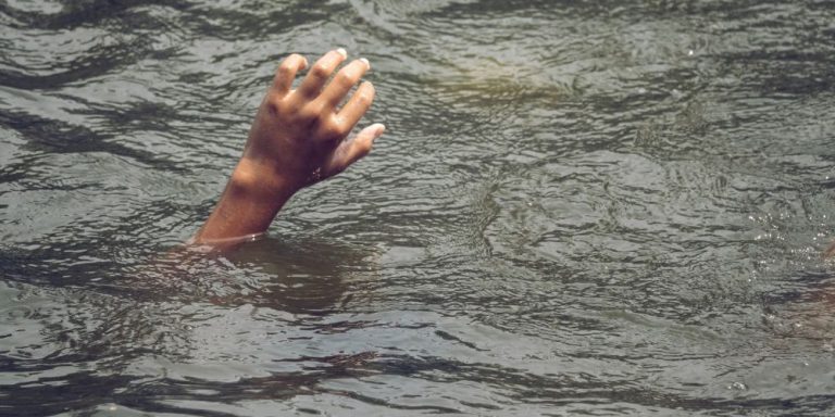 Joven fallece por asfixia por inmersión en playa de Guzmancito, Maimón