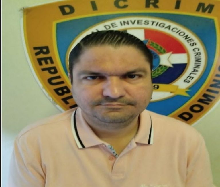 Presentación periódica y asistencia a terapias para abogado amenazó ciudadanos con escopeta en La Vega 