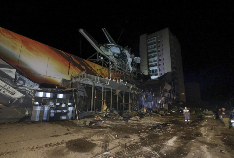 Sube a 25 el número de muertos en el ataque ruso a la ciudad de Ternópil