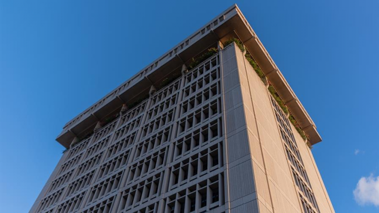 El Banco Central aclara la transición al nuevo estándar global de pagos a partir de este mes