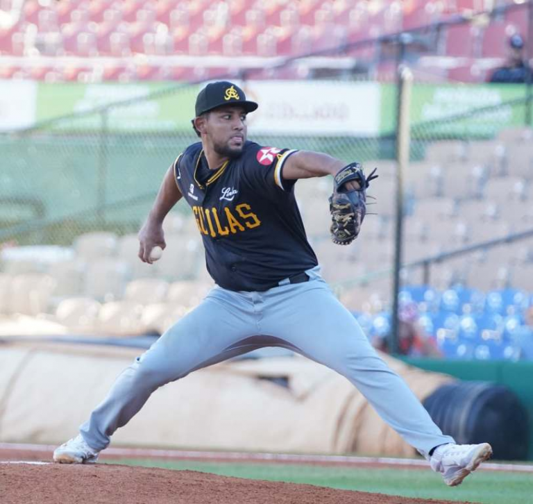 Águilas derrotan Leones y siguen dominando en Lidom