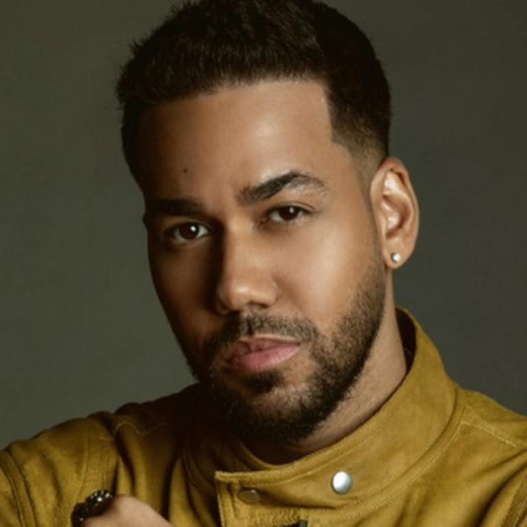 Romeo Santos revela el nombre de su nuevo álbum: se llamará “Better Late Than Never”