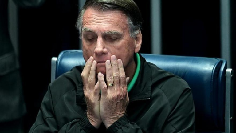 Bolsonaro cumplirá su condena a 27 años de cárcel en una sala de doce metros cuadrados