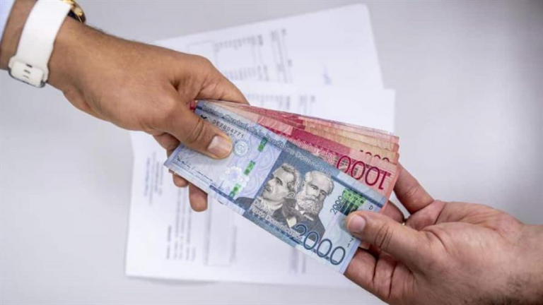 Tasas de interés bancarias registran reducción tras recorte de la monetaria