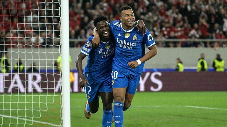 Mbappé marca cuatro goles y rescata al Real Madrid en vibrante triunfo 4-3 sobre el Olympiacos