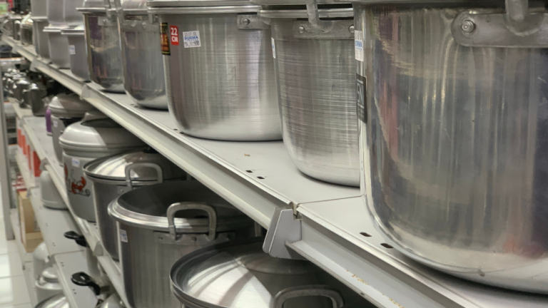 La lista completa de utensilios de cocina retirados que la FDA vincula a contaminación por plomo