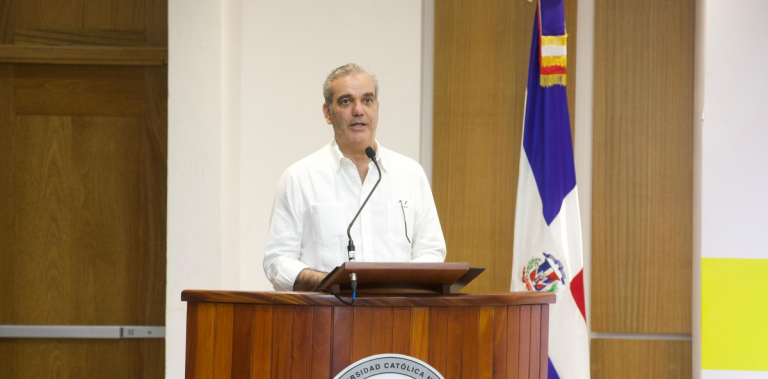 Luis Abinader: hemos convertido al país en una República policéntrica