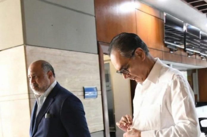 Hazim-en-la-PGR-1044x694-1