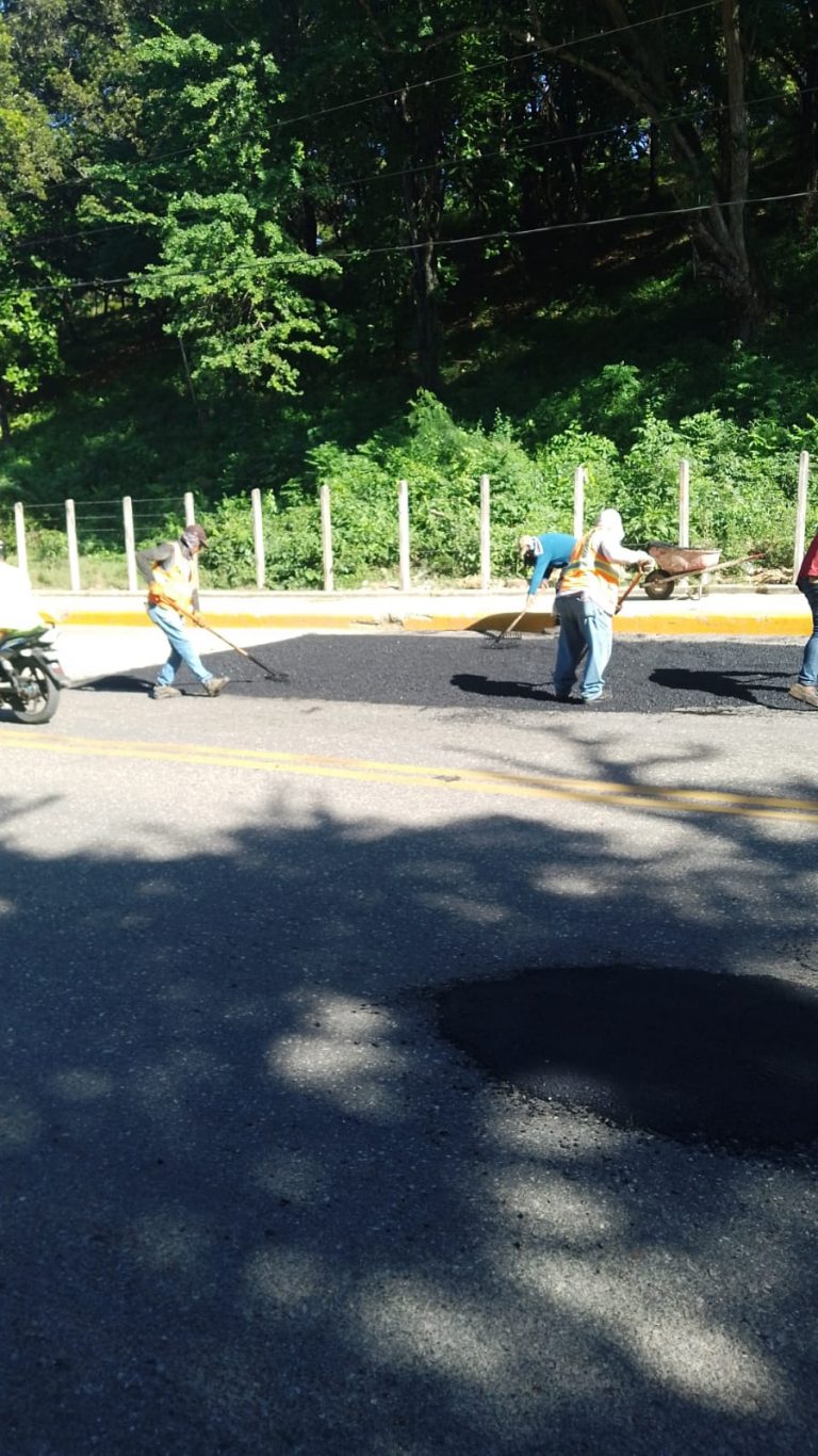 Ayuntamiento de Sosúa inicia amplio operativo de bacheo para mejorar la movilidad en Navidad