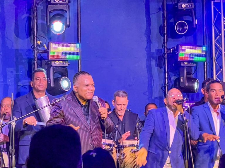 Pochy Familia realiza gran espectáculo musical en Puerto Plata y resalta gobierno de Abinader
