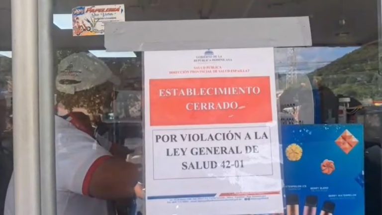 Cierran de manera temporal establecimiento comercial por múltiples violaciones a la Ley de Salud en Espaillat