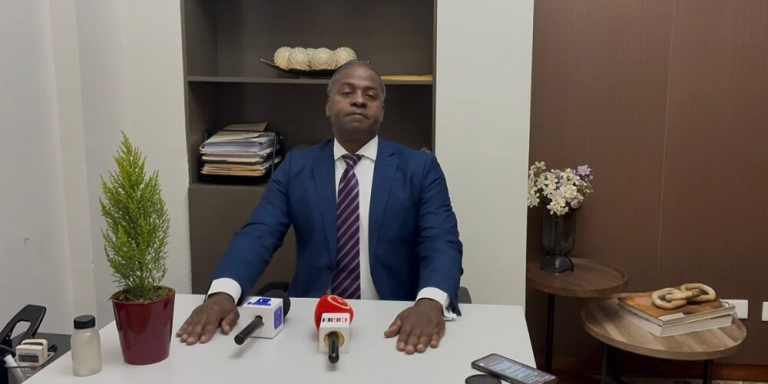 PLD acusa al Gobierno de abandono en la salud y pide respuestas urgentes