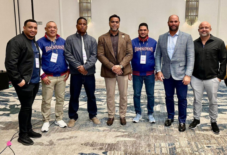 Una alineación dominicana para "meter terror" en el Clásico Mundial