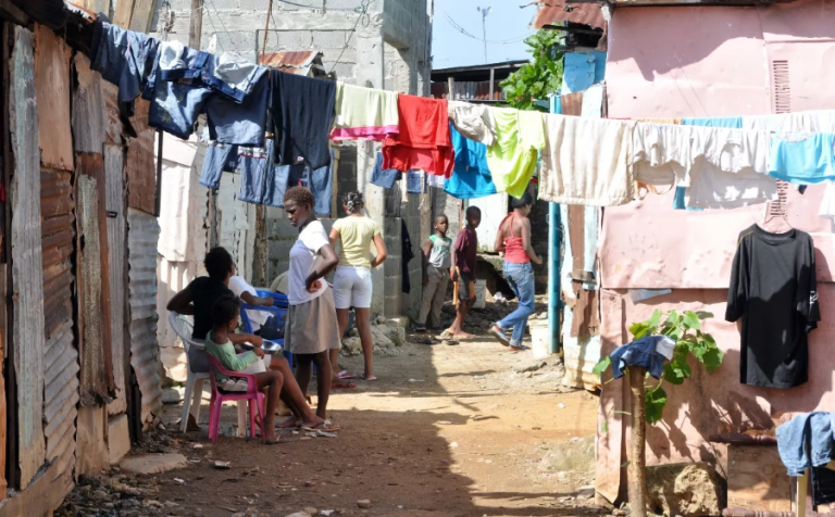 Tarjetas de crédito: la fuente de liquidez clave para familias con ingresos bajos