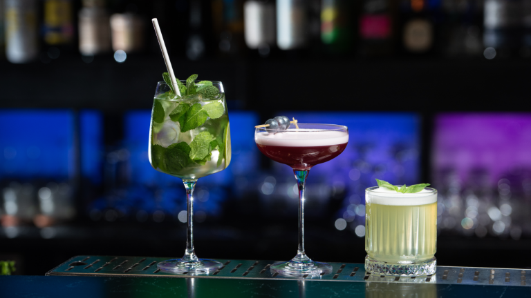 Los 5 cócteles favoritos y que más se beben en Nueva York