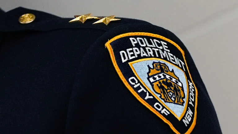 NYPD despliega más policías en universidades de la ciudad tras el tiroteo en la Universidad de Brown