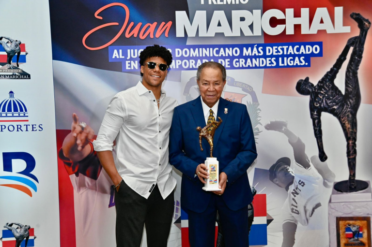 Soto recibe el Premio Juan Marichal por su actuación en las Grandes Ligas en 2025