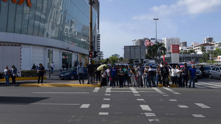 El mercado laboral aumenta la cantidad de ocupados en casi 120 mil personas en el último año