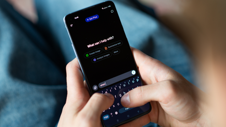 La pregunta que jamás debes hacerle a ChatGPT: podrías perder tu cuenta de inmediato