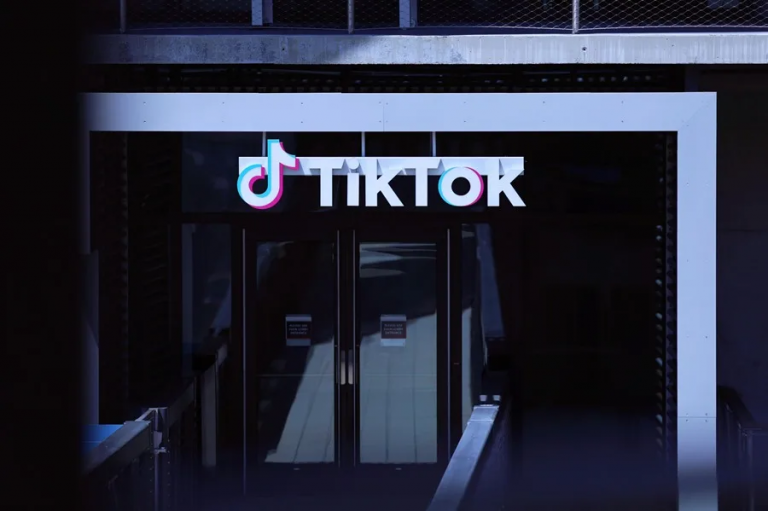 La matriz china de TikTok acuerda vender su filial en EE.UU. a inversores locales, según medios