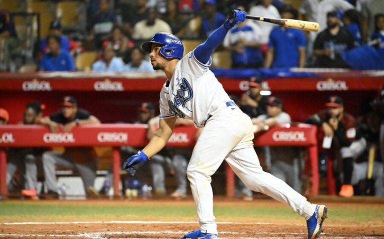 Los Tigres del Licey se mantienen en la pelea por la clasificación al vencer a los Toros del Este