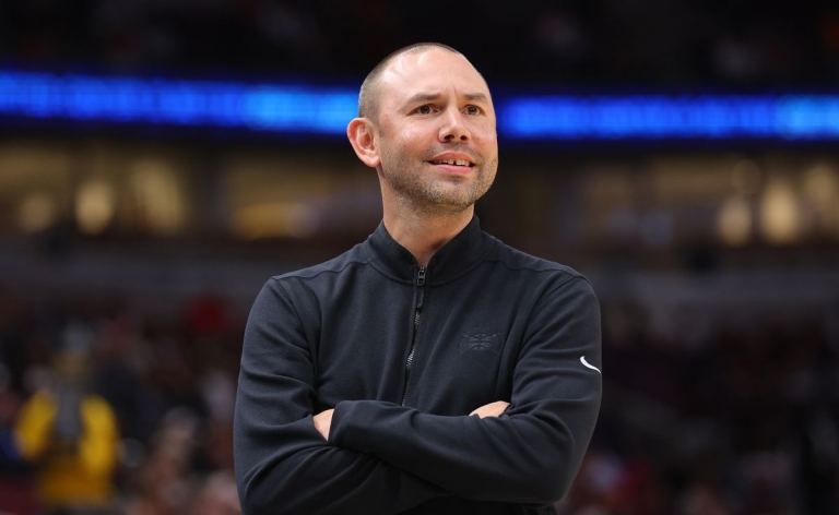 La NBA multa con 35.000 dólares a Adelman por lenguaje "inapropiado" hacia los árbitros