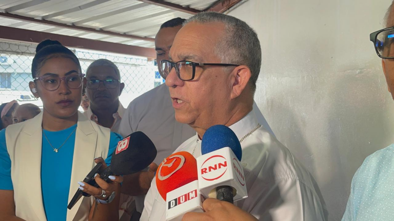 Arzobispo de Santiago calificó como una “vergüenza ajena” el caso Senasa