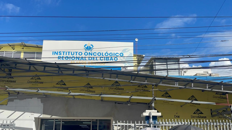 Director del Oncológico del Cibao denuncia sabotaje financiero y anuncia acciones judiciales