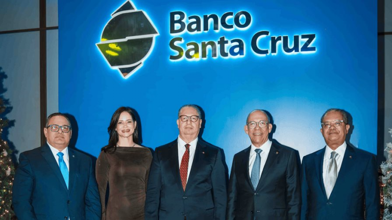 Banco Santa Cruz destaca su desempeño institucional en su tradicional encuentro navideño