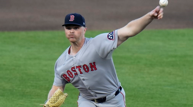 Los Medias Blancas firman al zurdo Newcomb