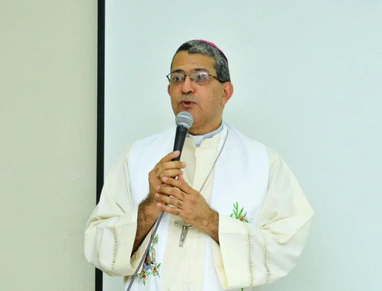 “Estamos perdiendo lo esencial de la Navidad”, advierte monseñor Morel Diplán