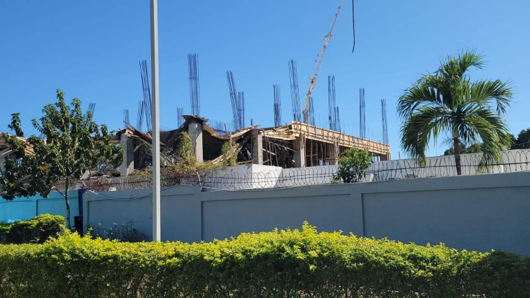 Colapsa techo en construcción del Materno Infantil tras vaciado de hormigón