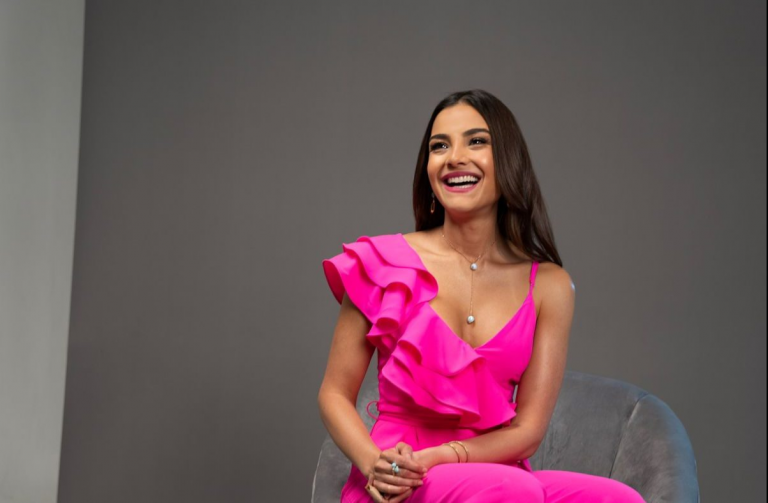 Comunicadora denuncia robo de paquete a través de servicio de mensajería en República Dominicana