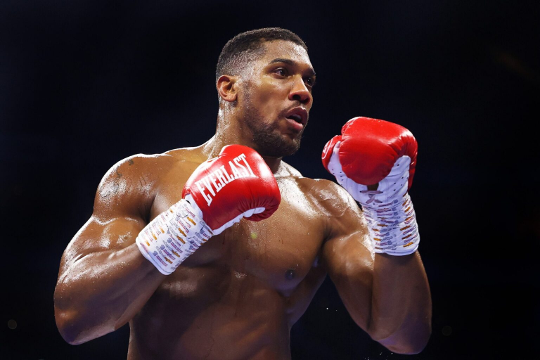 Anthony Joshua sufre accidente de tránsito en Nigeria; dos personas fallecen