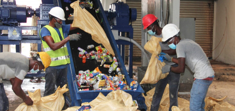 Pro Consumidor retiró más de cuatro millones de productos no aptos del mercado