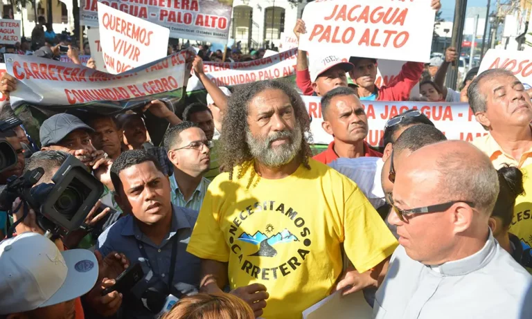 Continúan denuncias destruir la cordillera