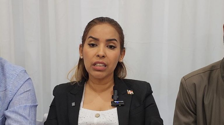 Autoridades educativas rechazan paro de labores convocado por la ADP en Mao