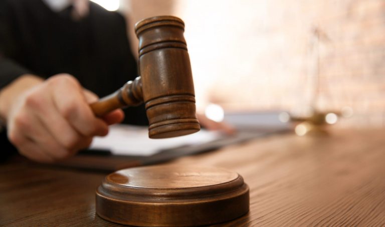 Condenan a cinco años de prisión a abogado por contrabando de cigarrillos en Elías Piña