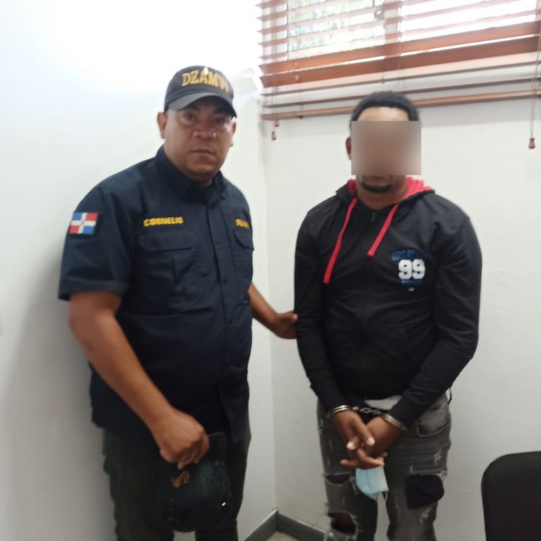 PN apresa hombre acusado de disparar y herir a su pareja sentimental en La Vega