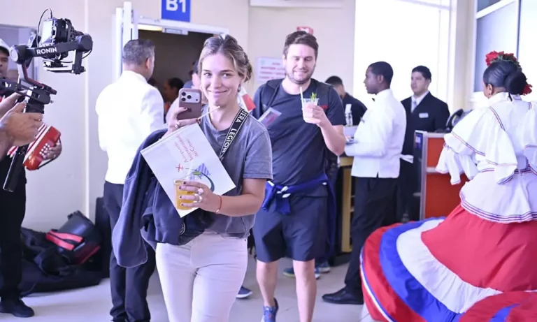 Aeropuerto Cibao recibe vuelo de la línea aérea Copa