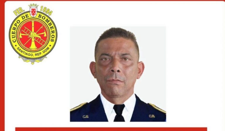 Bomberos de Santiago reportan la desaparición del capitán Juan Isidro García y piden ayuda para encontrarlo