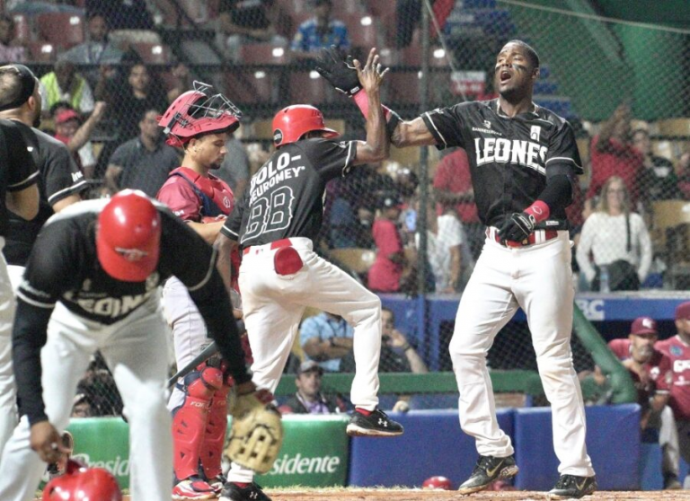 Leones buscan seguir el dominio en la semifinal