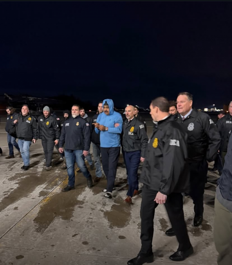 Maduro es trasladado a una prisión federal tras su llegada a Nueva York, según medios