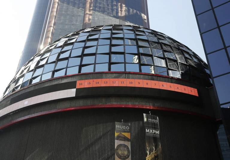 La Bolsa mexicana gana 1,36 % al abrir primera semana de 2026 y sube a 65.014,37 unidades